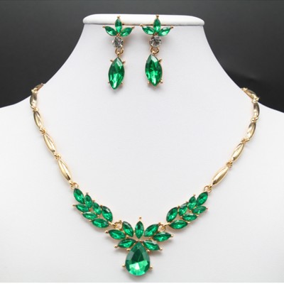 NL0048 Green Alloy Teardrop Earrings in Green NL0048 Green Alloy Teardrop Earrings in Green