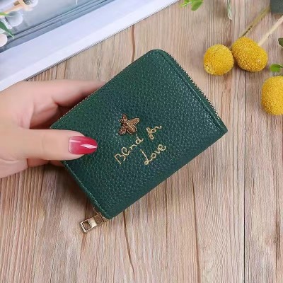 LB02850 GREEN Bee-themed PU Leather Cardholder