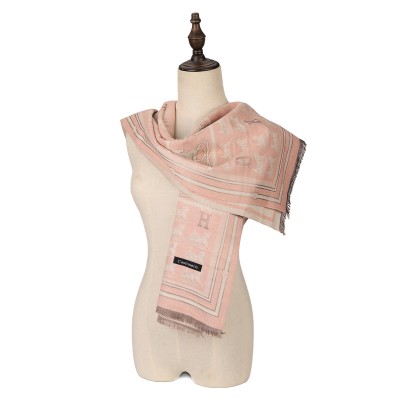 SF1504-PINK Cashmere Scarf With Horse-Drawn Carriage Pattern