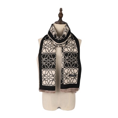SF1507-BLACK Cashmere Scarf With Symmetrical Threads Blended With Blocks